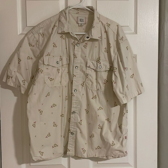 Urban Outfitters Short Sleeve Button Up - Picture 6 of 6